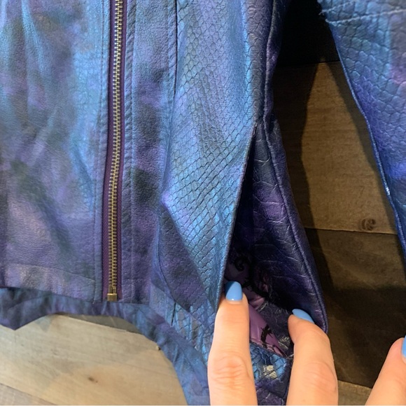 Disney Descendants 3 Girl's Mal Faux Leather Moto Jacket Halloween Costume - Picture 5 of 11